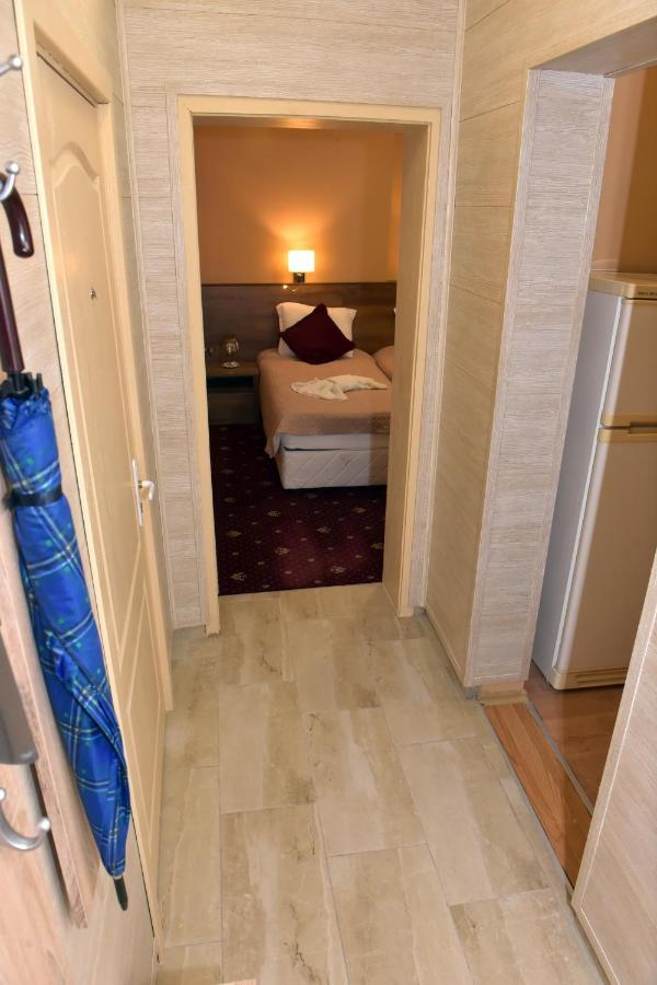 City Apartments Varna Esterno foto